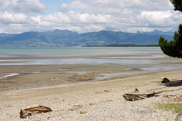 Kina beach between Nelson and Motueka