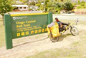 I found the rail trail! Having stocked up on food I was hanging out to get onto the fabled trail and away from the hugely busy main roads, where sometimes there was more than one car visible at a time!